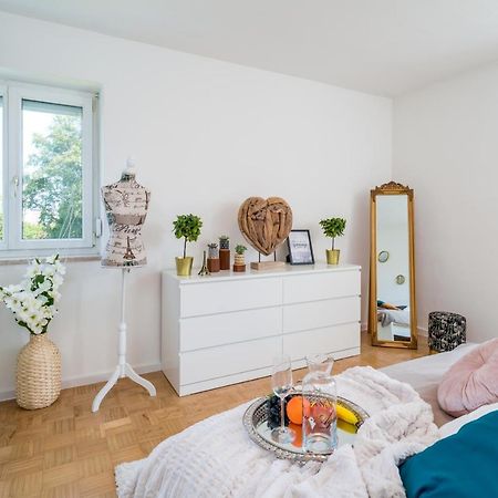 Eg Links-Wunderschoene 70M Grosse 2-Zimmer City Wohnung Naehe Salzburg Freilassing Eksteriør bilde