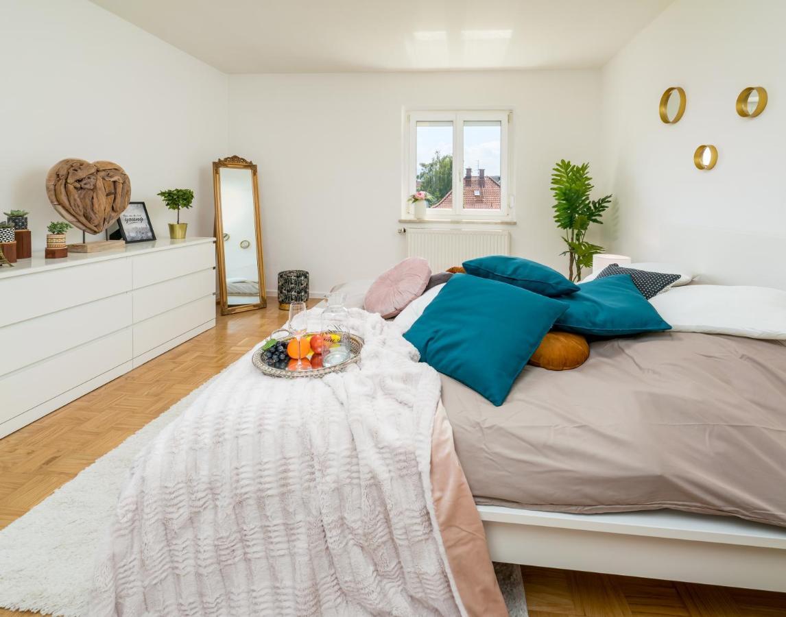Eg Links-Wunderschoene 70M Grosse 2-Zimmer City Wohnung Naehe Salzburg Freilassing Eksteriør bilde