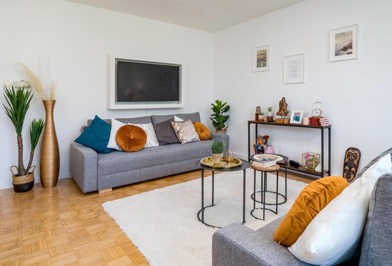 Eg Links-Wunderschoene 70M Grosse 2-Zimmer City Wohnung Naehe Salzburg Freilassing Eksteriør bilde
